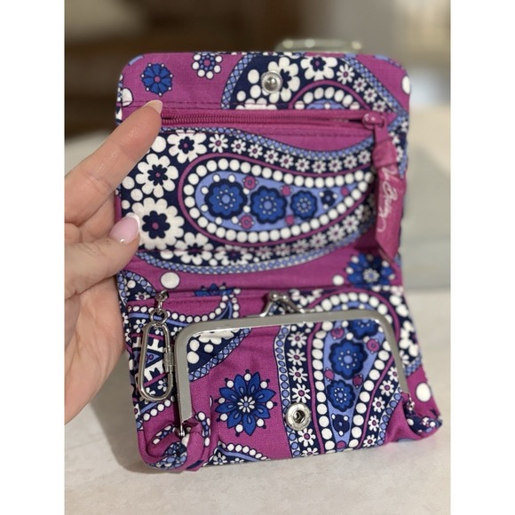 VERA BRADLEY Retired BOYSENBERRY Quilted ONE FOR THE MONEY Taxi Wallet - Picture 3 of 3